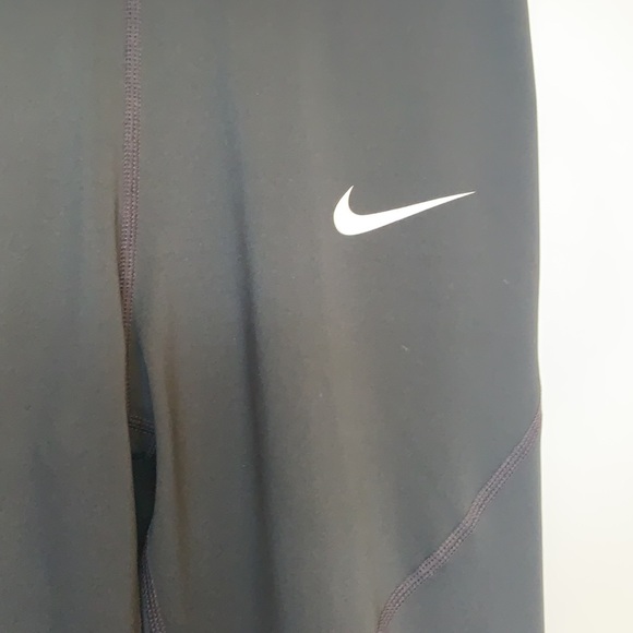 Nike Pro TIGHT Coolant Training Leggings 3/4 Length Dri-Fit Girls Large 09B35 - Picture 2 of 10